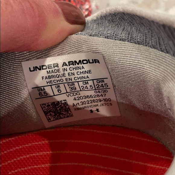 Under Armor  formtrmtrue soccer cleats. - Picture 5 of 6